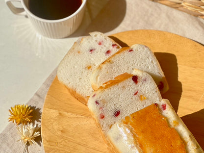 オレンジクランベリー食パン